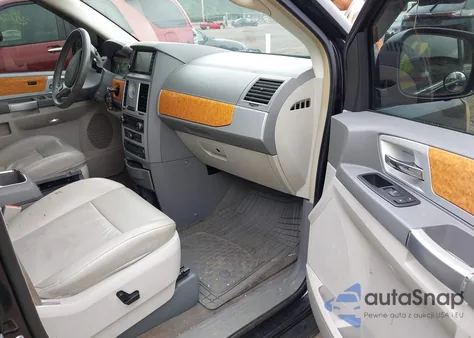 2008 Chrysler Town & Country Limited из США, поврежденный, VIN 2A8HR64X58R758820